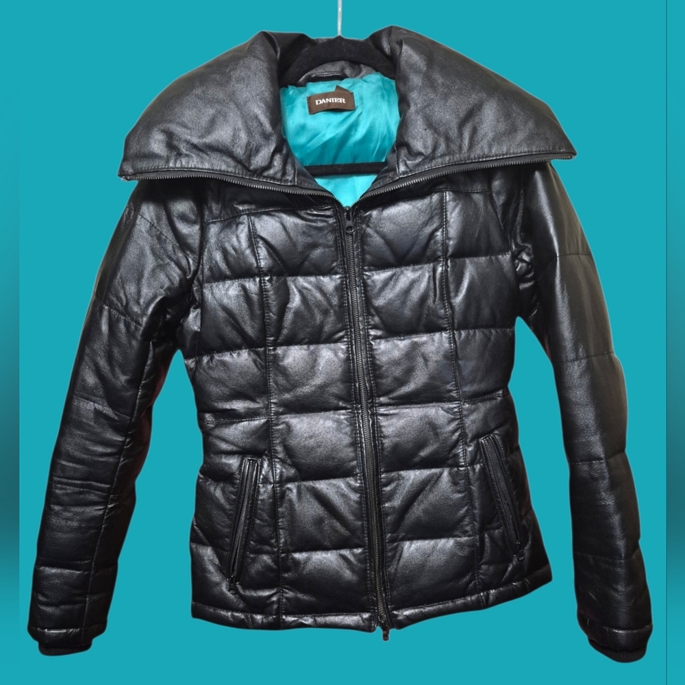 Danier Women's Black Puffer Down Filled Coat With Teal Lining